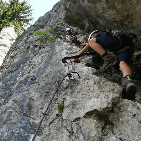 Dreibubenhaus. Dağ evi *