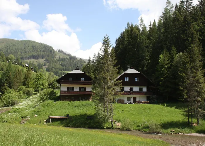 Domek alpejski Dreibubenhaus. St. Oswald