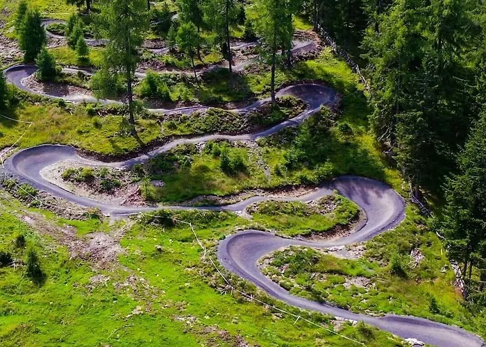 Dreibubenhaus. * St. Oswald